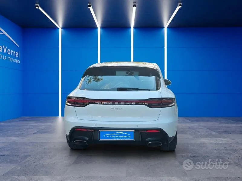 Porsche Macan 2023 photo 2