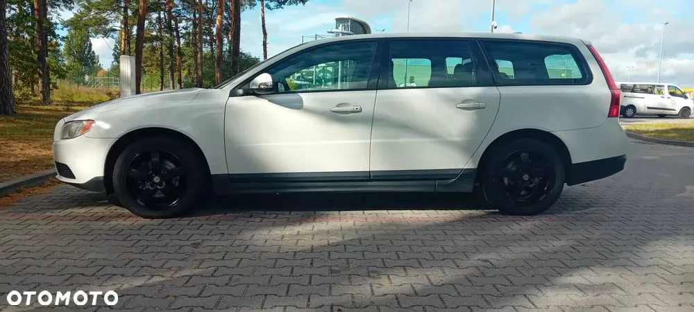 Volvo V70 2009 photo 4