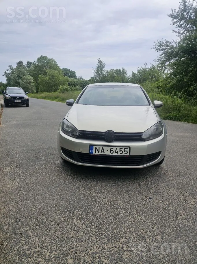 Volkswagen Golf 2010 photo 5