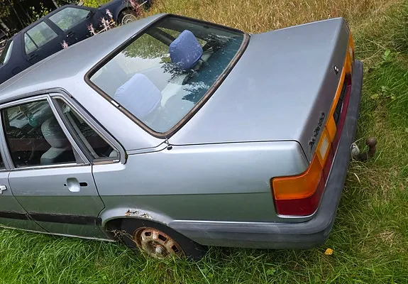 Audi 80 1986 photo 2