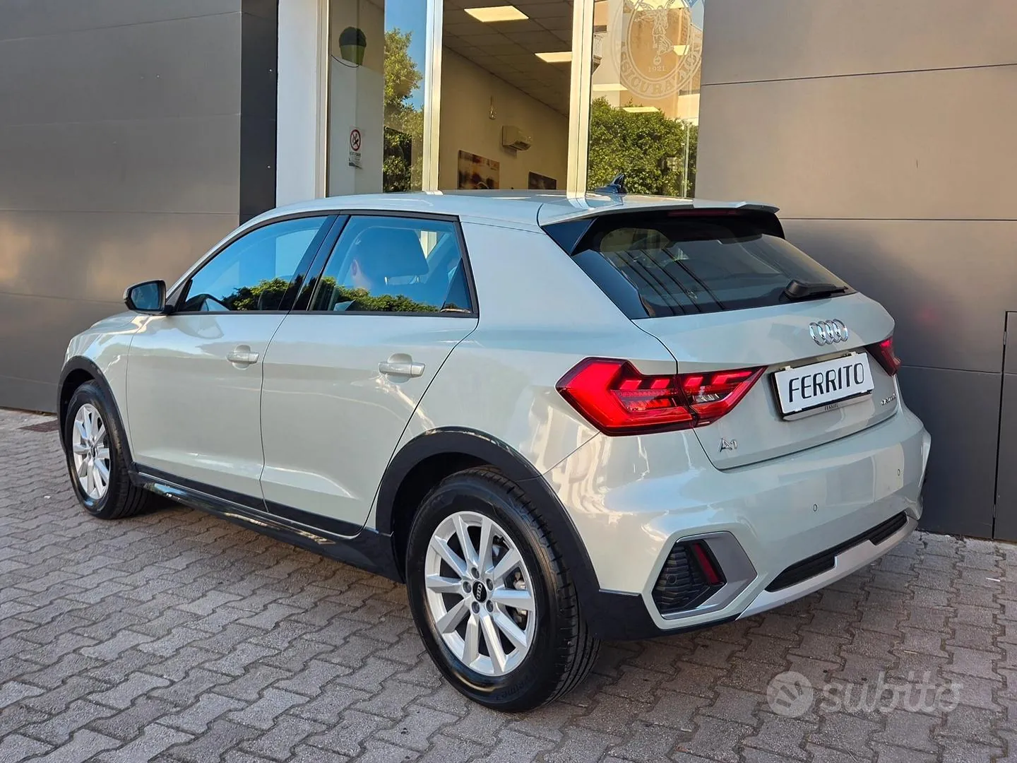 Audi A1 2024 photo 2
