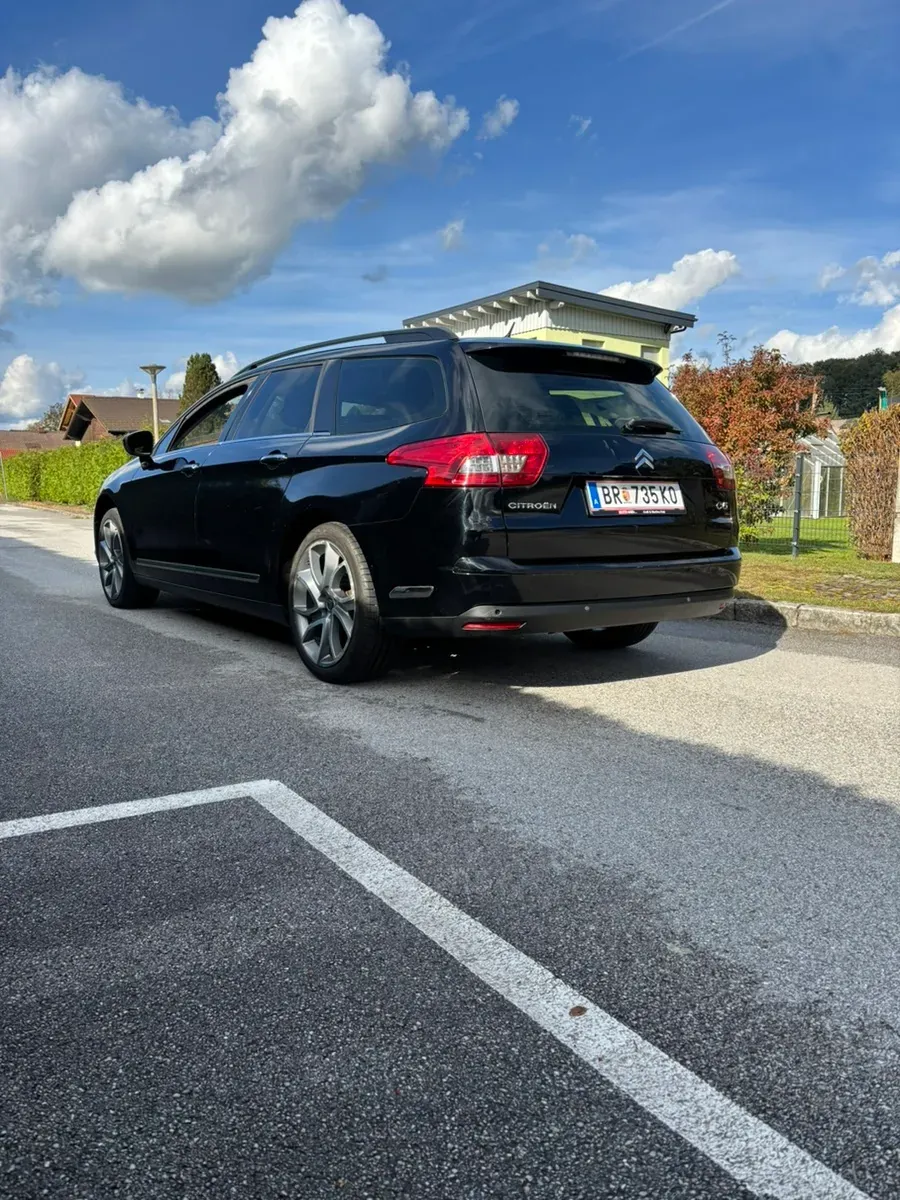 Citroen C5 2011 photo 2