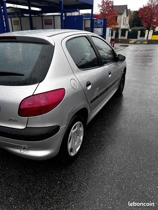Peugeot 206 2001 photo 4