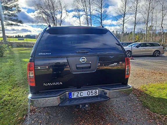 Nissan Navara 2012 photo 4