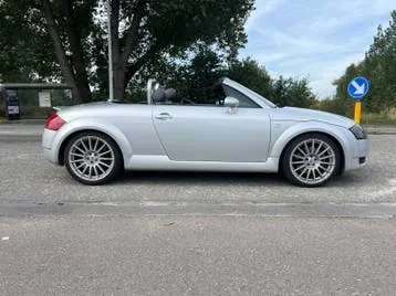 Audi Tt 2000 photo 2