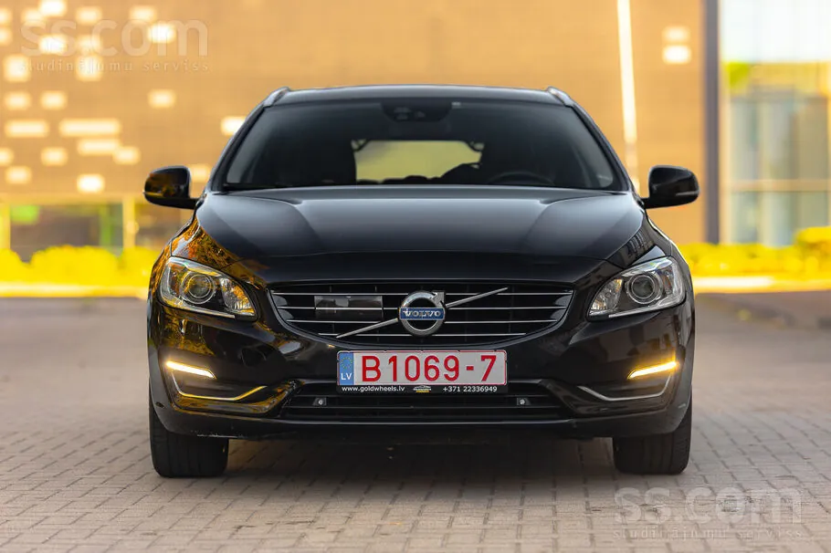 Volvo V60 2013 photo 2