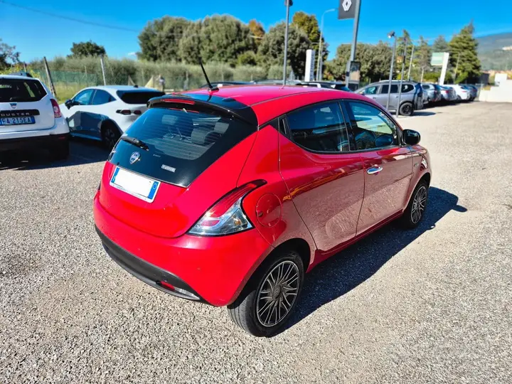 Lancia Ypsilon 2023 photo 4