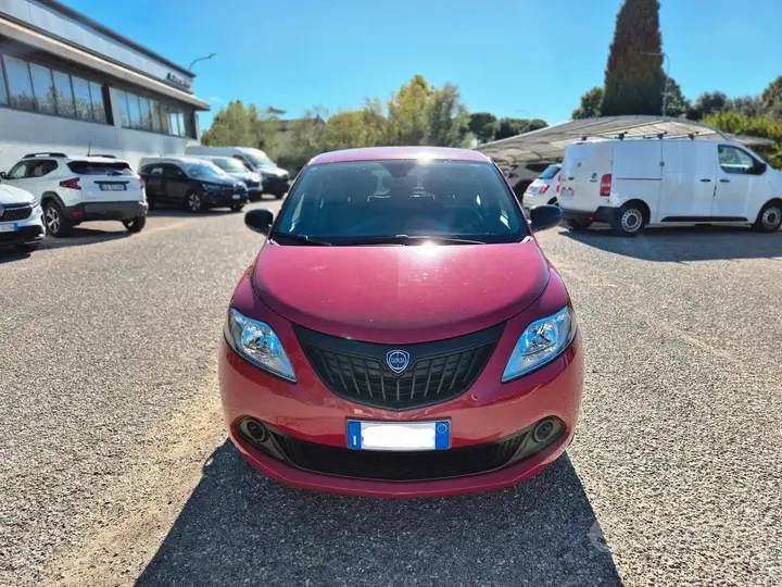 Lancia Ypsilon 2023 photo 2
