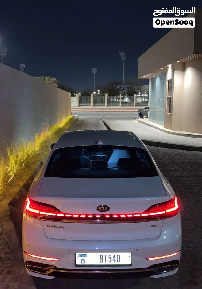Kia Cadenza 2021 photo 2