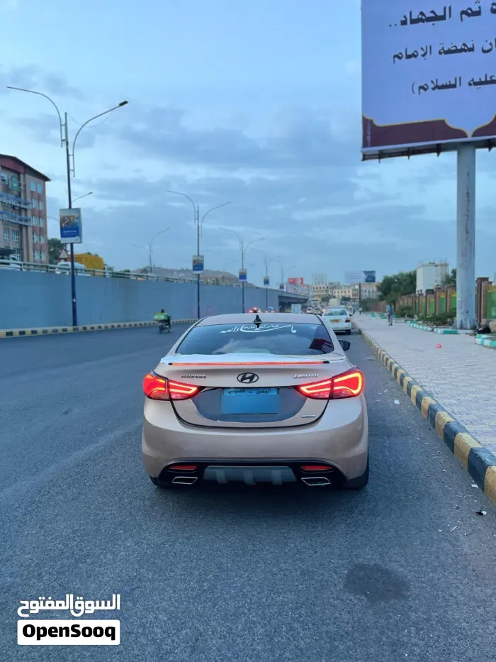 Hyundai Elantra 2012 photo 4