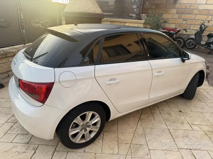 Audi A1 2014 photo 2