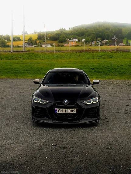 BMW M440I