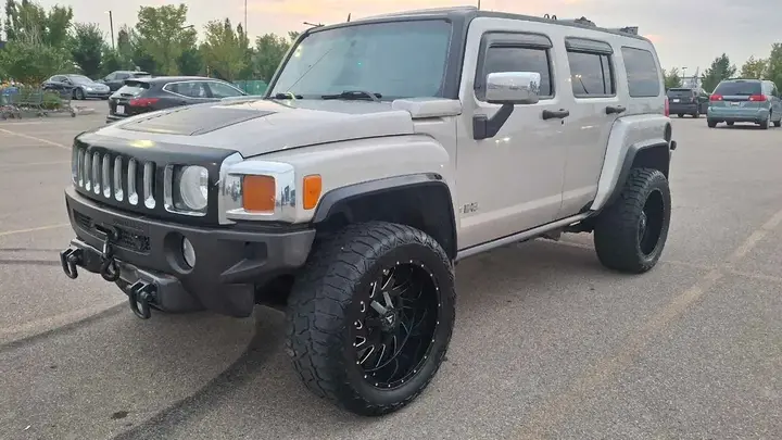Hummer H3