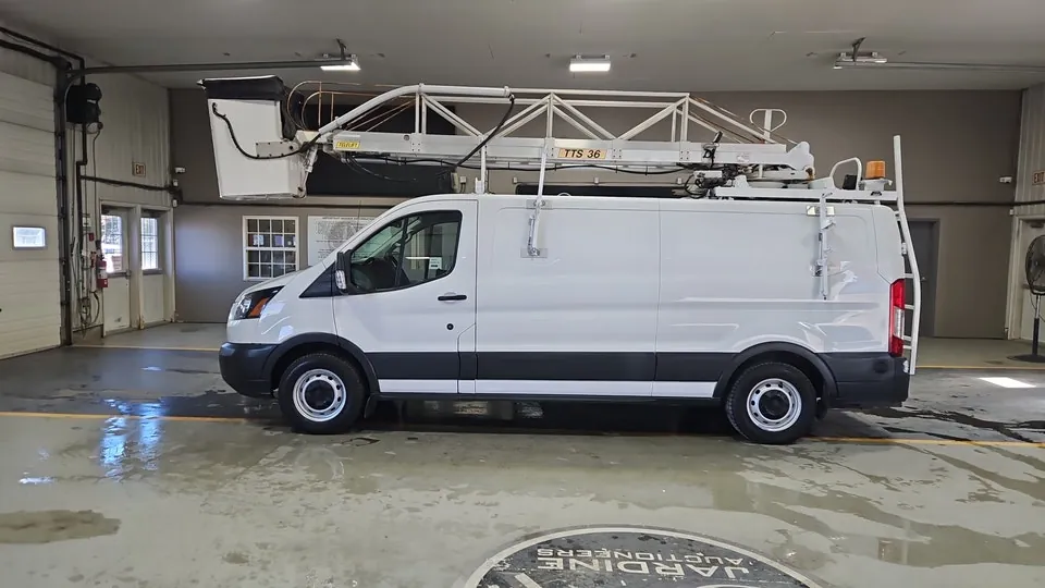 Ford Transit 2018 photo 2