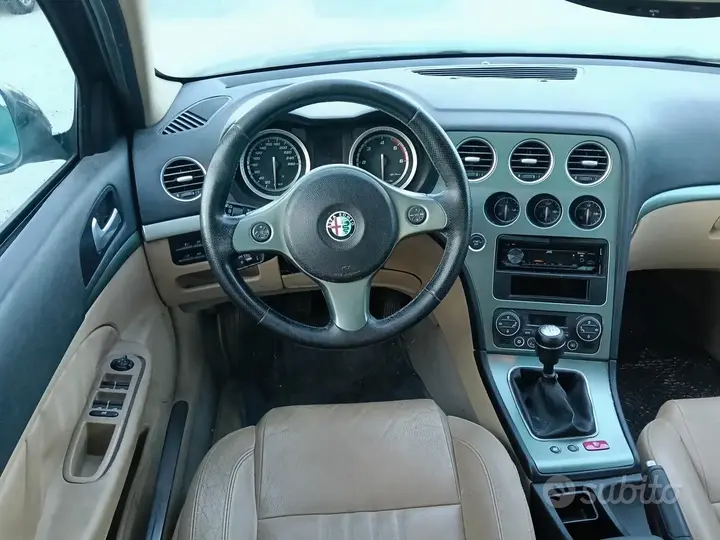 Alfa Romeo 159 2009 photo 5