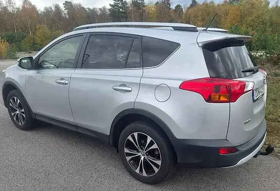 Toyota Rav4 2015 photo 5