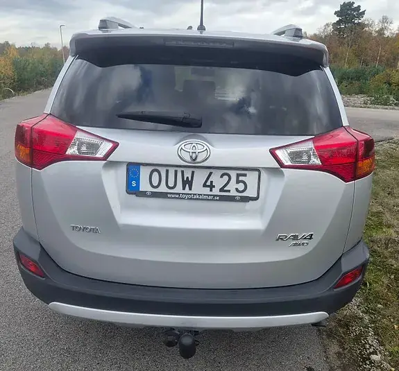 Toyota Rav4 2015 photo 4