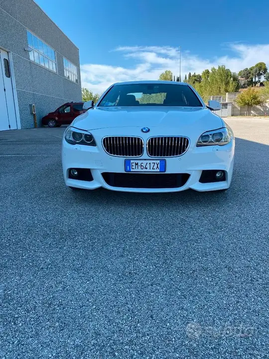 BMW 525