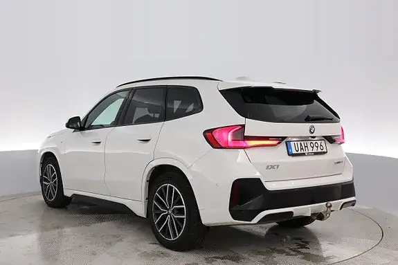BMW Ix1 2023 photo 4