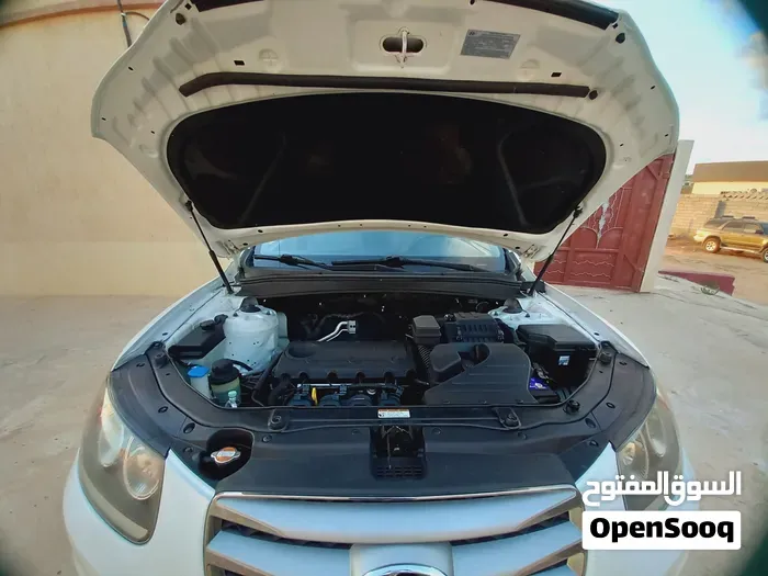 Hyundai Santa Fe 2012 photo 4