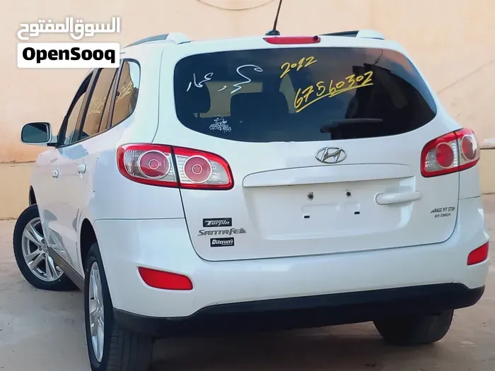 Hyundai Santa Fe 2012 photo 2