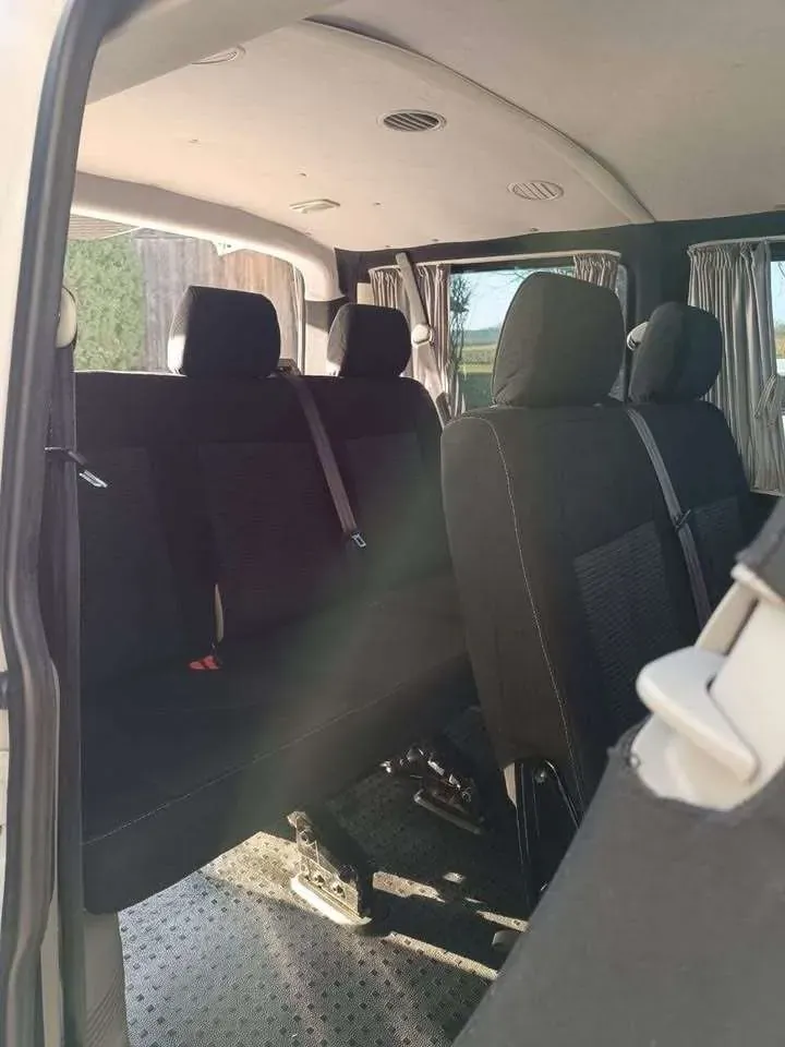 Volkswagen T5 2010 photo 3