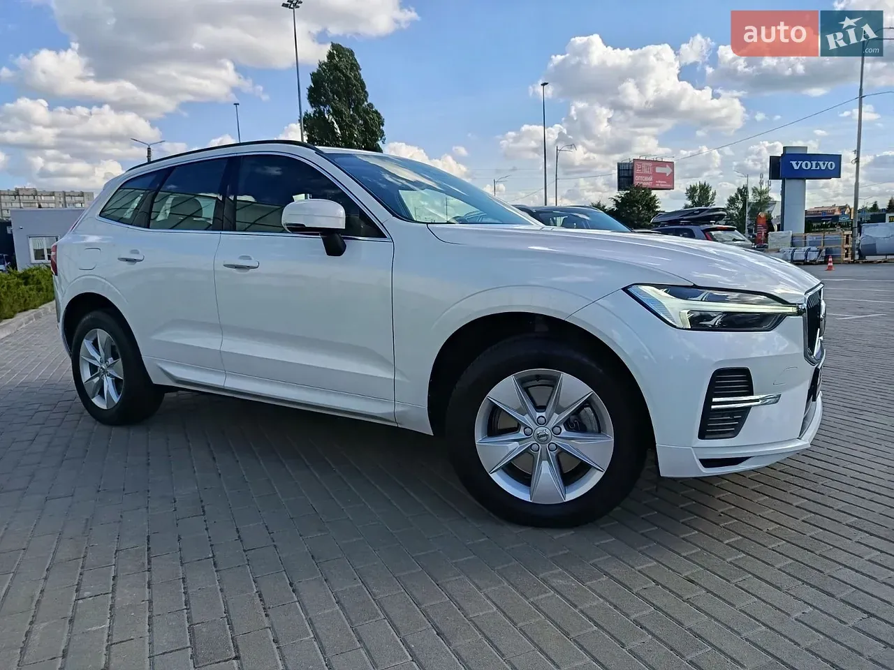 Volvo Xc60 2022 photo 3
