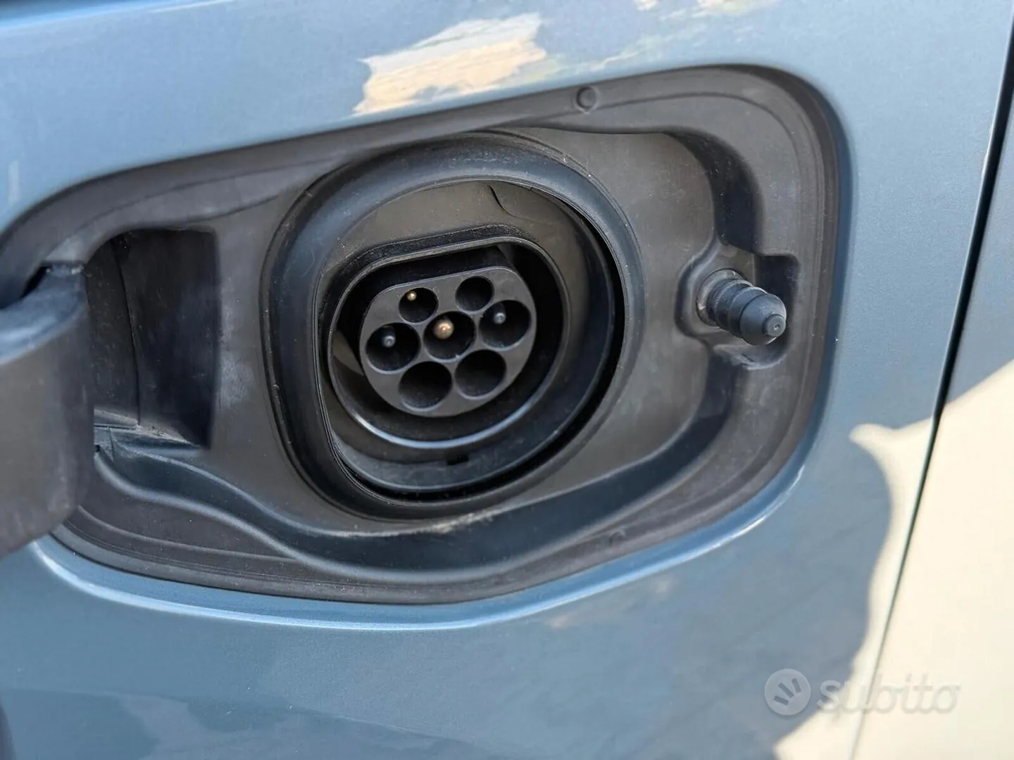 Volvo Xc40 2023 photo 4