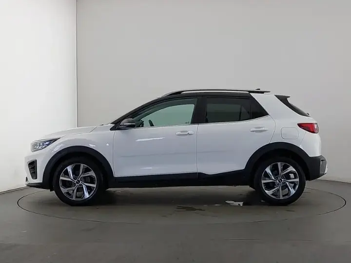 Kia Stonic 2023 photo 4