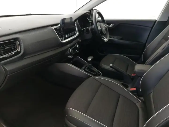 Kia Stonic 2023 photo 5
