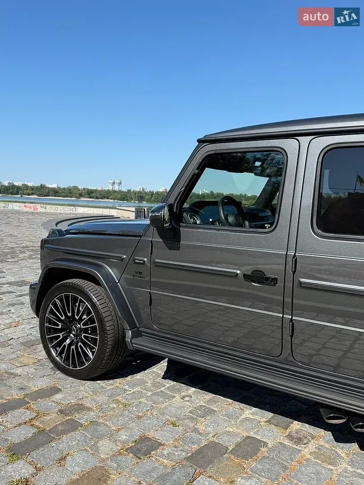 Mercedes-Benz G-Class 2025 photo 5