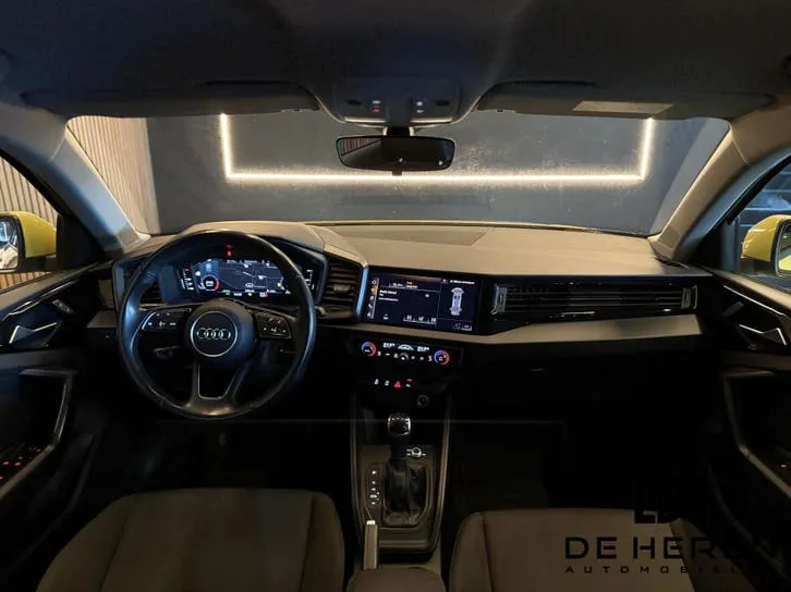 Audi A1 2021 photo 2