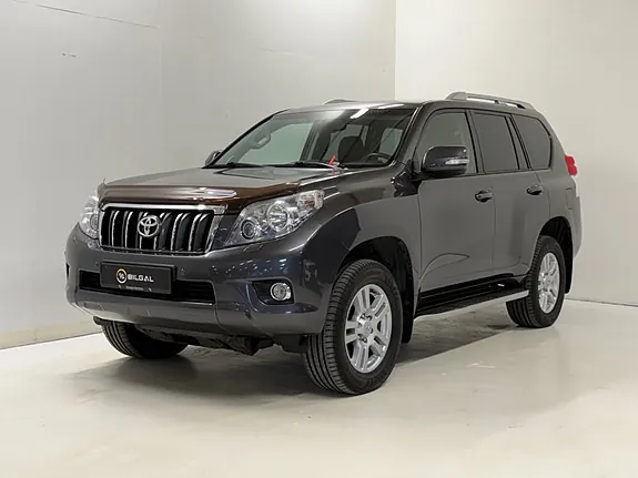 Toyota Land Cruiser 2013 photo 3