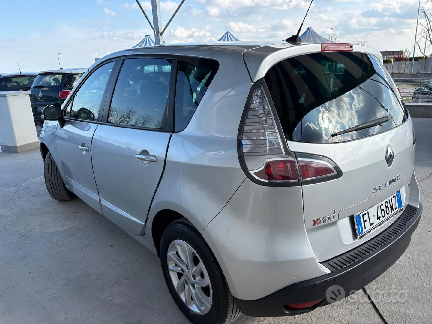 Renault Scenic 2016 photo 4