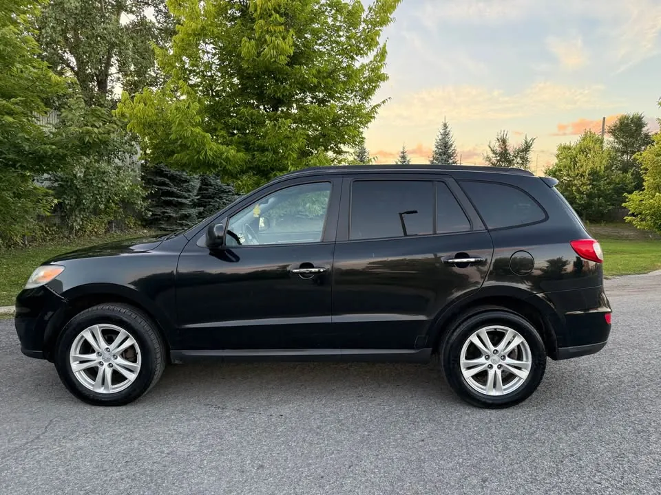 Hyundai Santa Fe 2012 photo 2