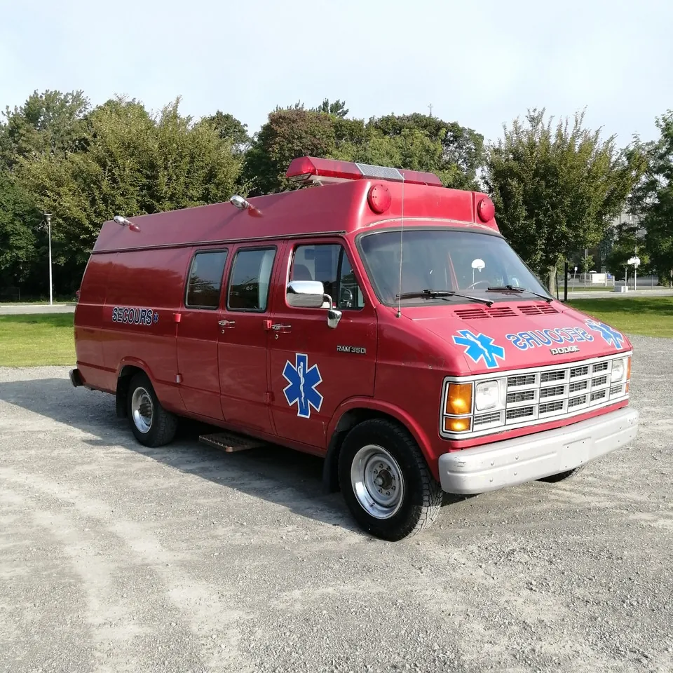 Dodge Ram Van 1992 photo 4