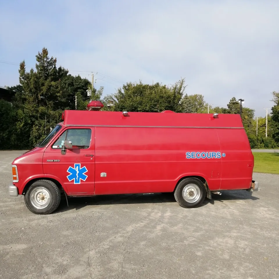 Dodge Ram Van 1992 photo 2