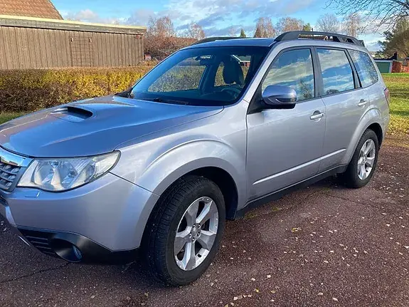 Subaru Forester 2012 photo 2