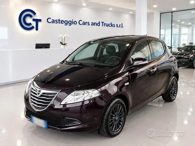 Lancia Ypsilon