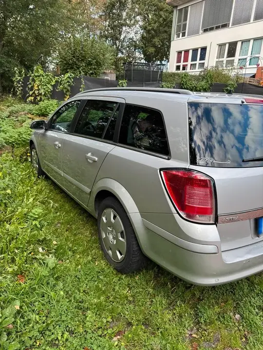 Opel Astra Caravan