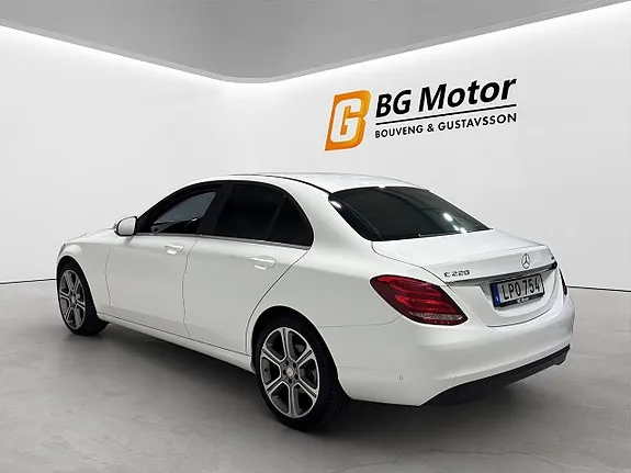 Mercedes-Benz C220 2015 photo 5