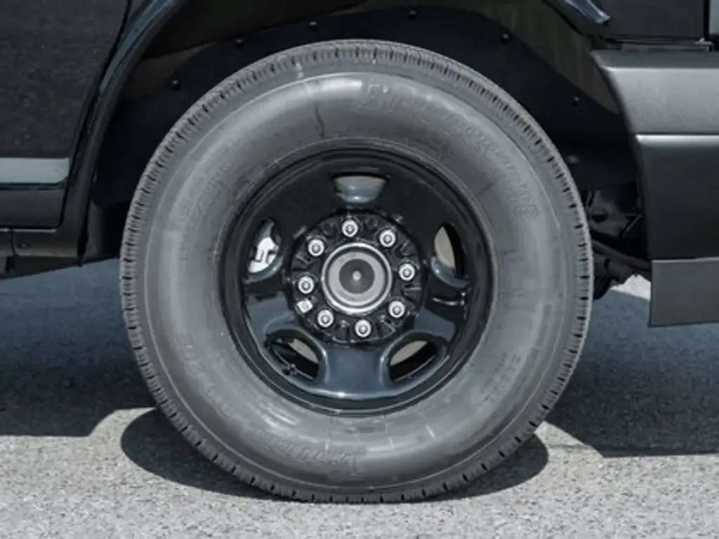 Chevrolet Express 2500 2025 photo 4