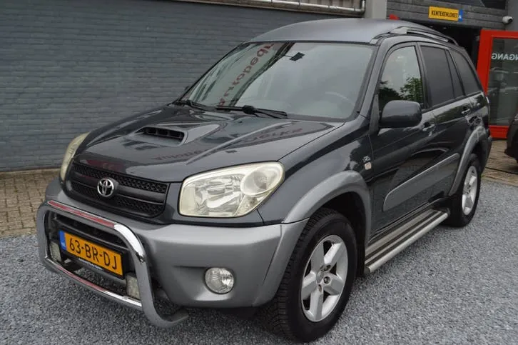 Toyota Rav4 2004 photo 2