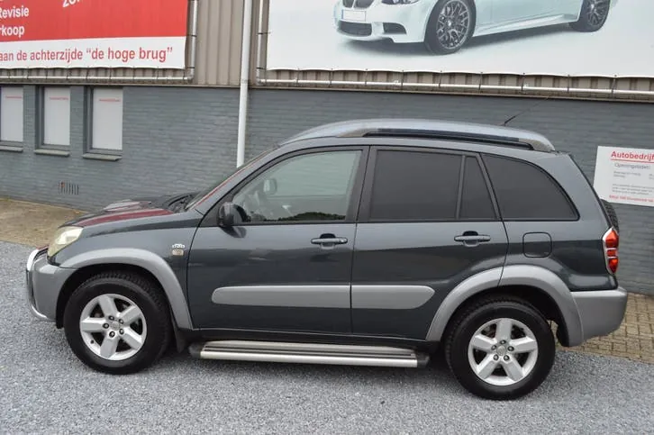 Toyota Rav4 2004 photo 3