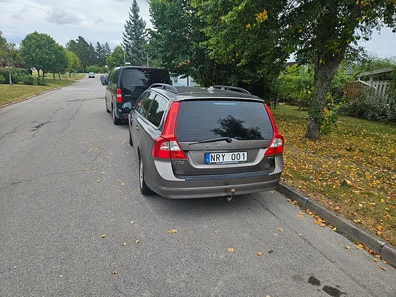 Volvo V70 2010 photo 3