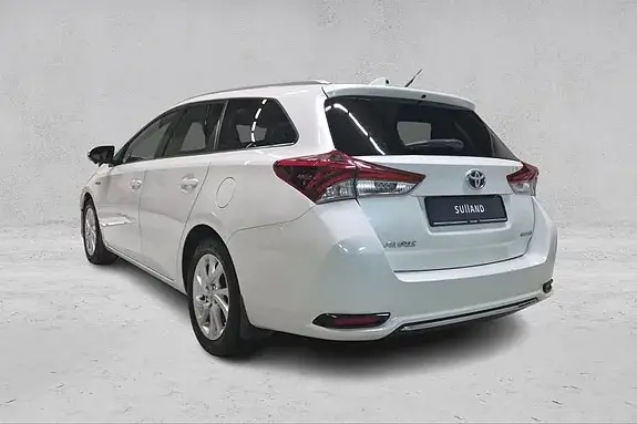 Toyota Auris 2018 photo 3