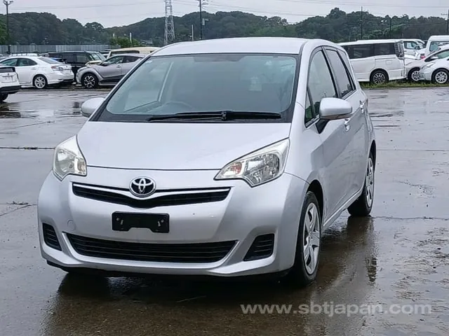 Toyota Ractis G 2013 photo 3