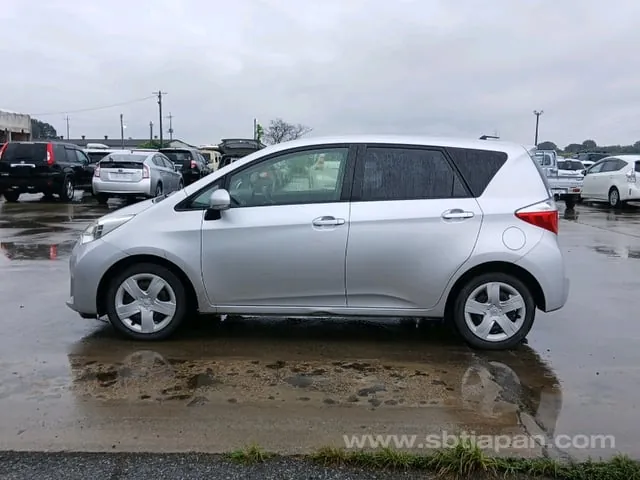 Toyota Ractis G 2013 photo 4