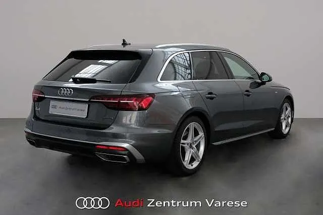 Audi A4 2023 photo 4