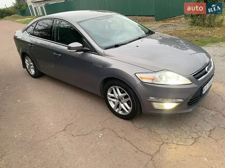 Ford Mondeo 2011 photo 2